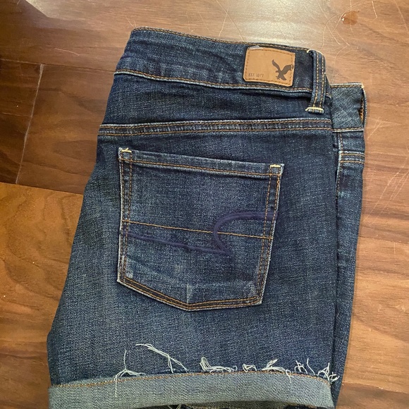 Tank and shorts - Picture 2 of 2